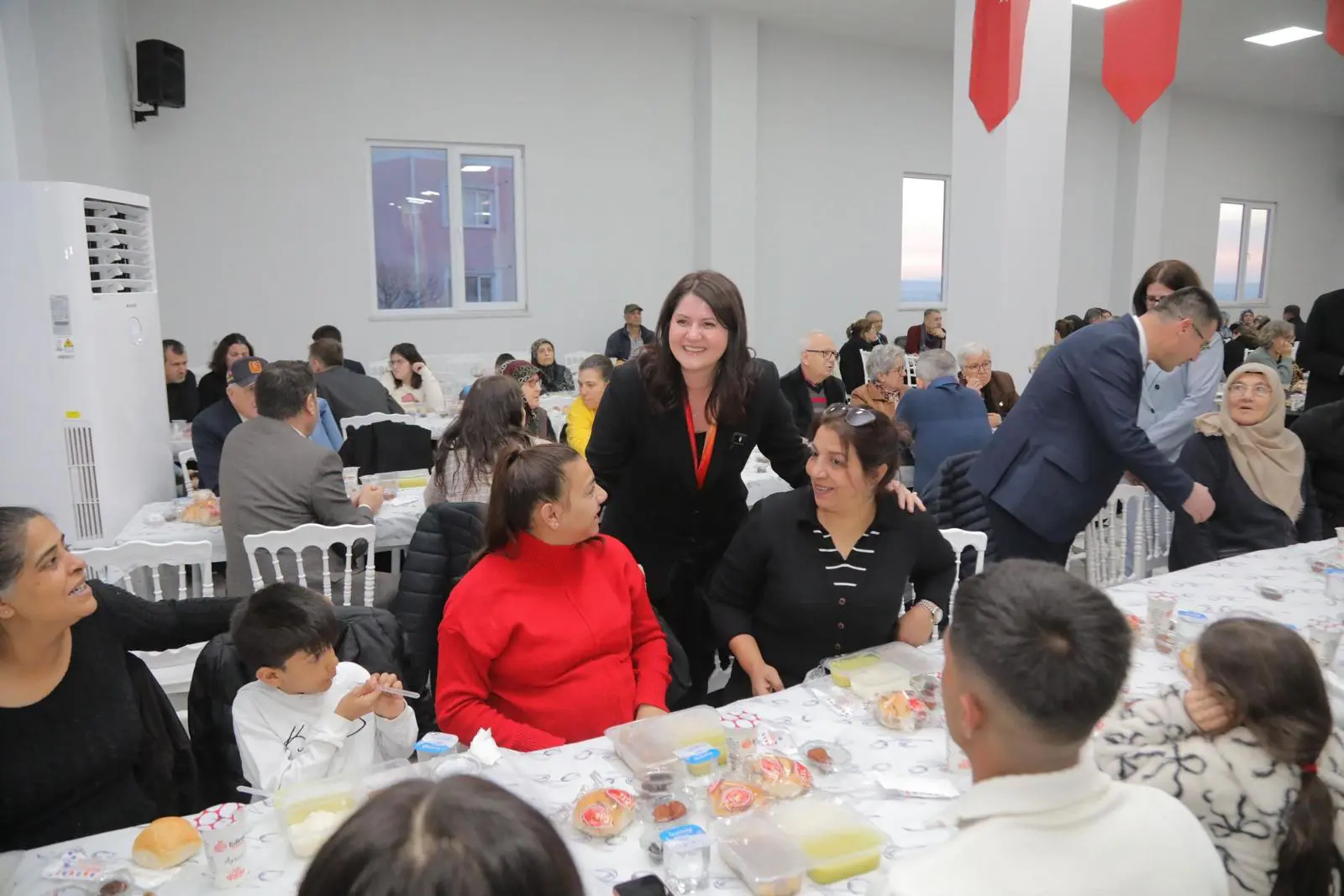 Edirne Belediyesi’nden Şehit, Gazi, Polis ve Emekli Astsubay Ailelerine İftar galeri görseli